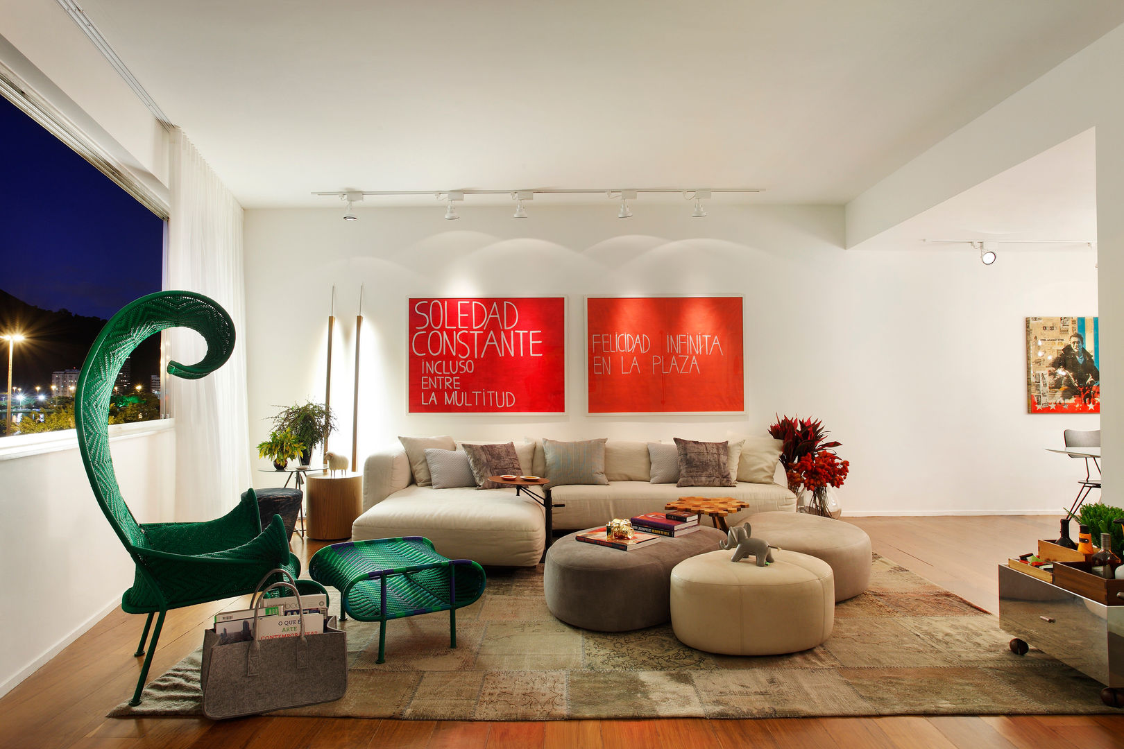 AO apartment, Studio ro+ca Studio ro+ca Classic style living room