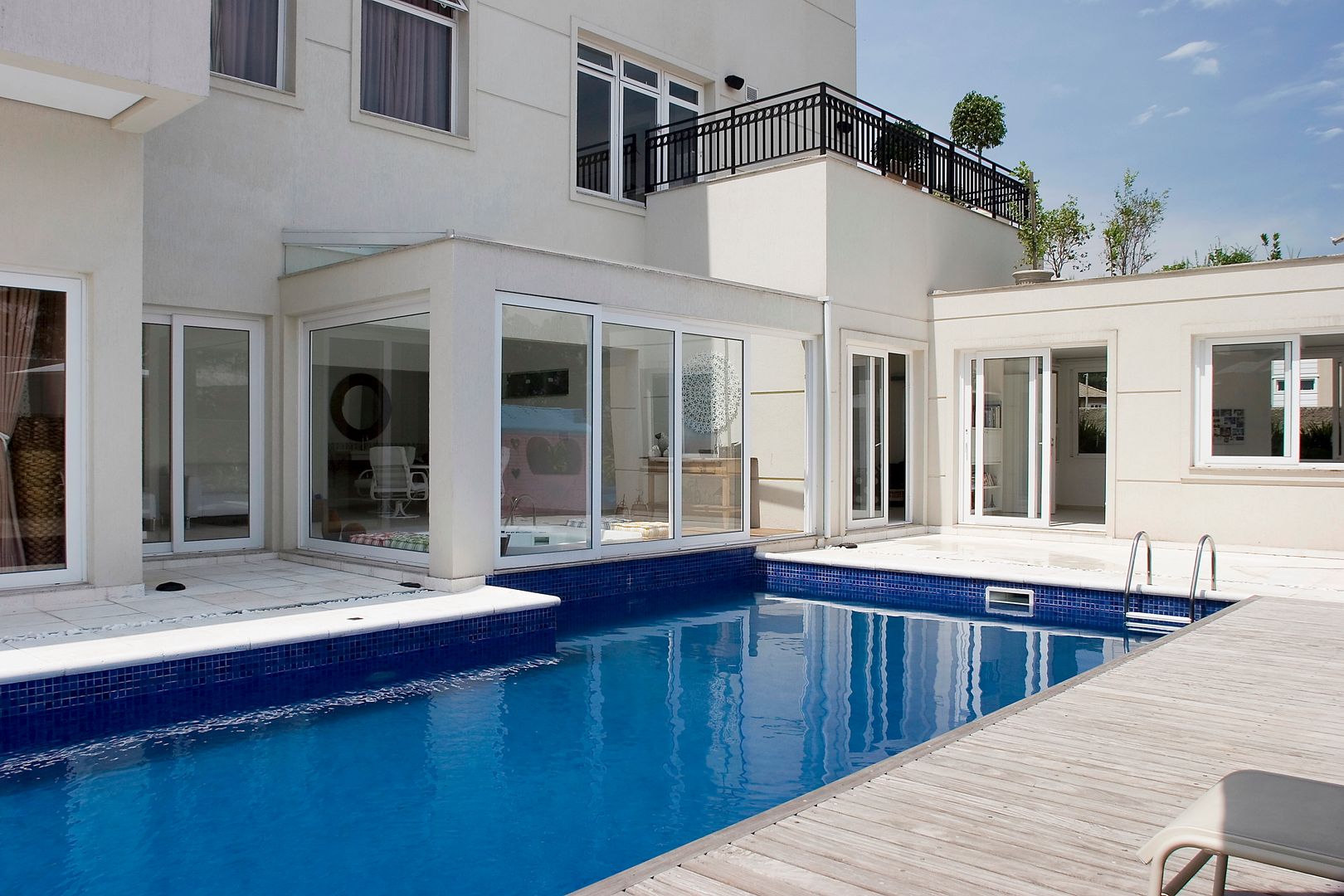 homify Piscine moderne