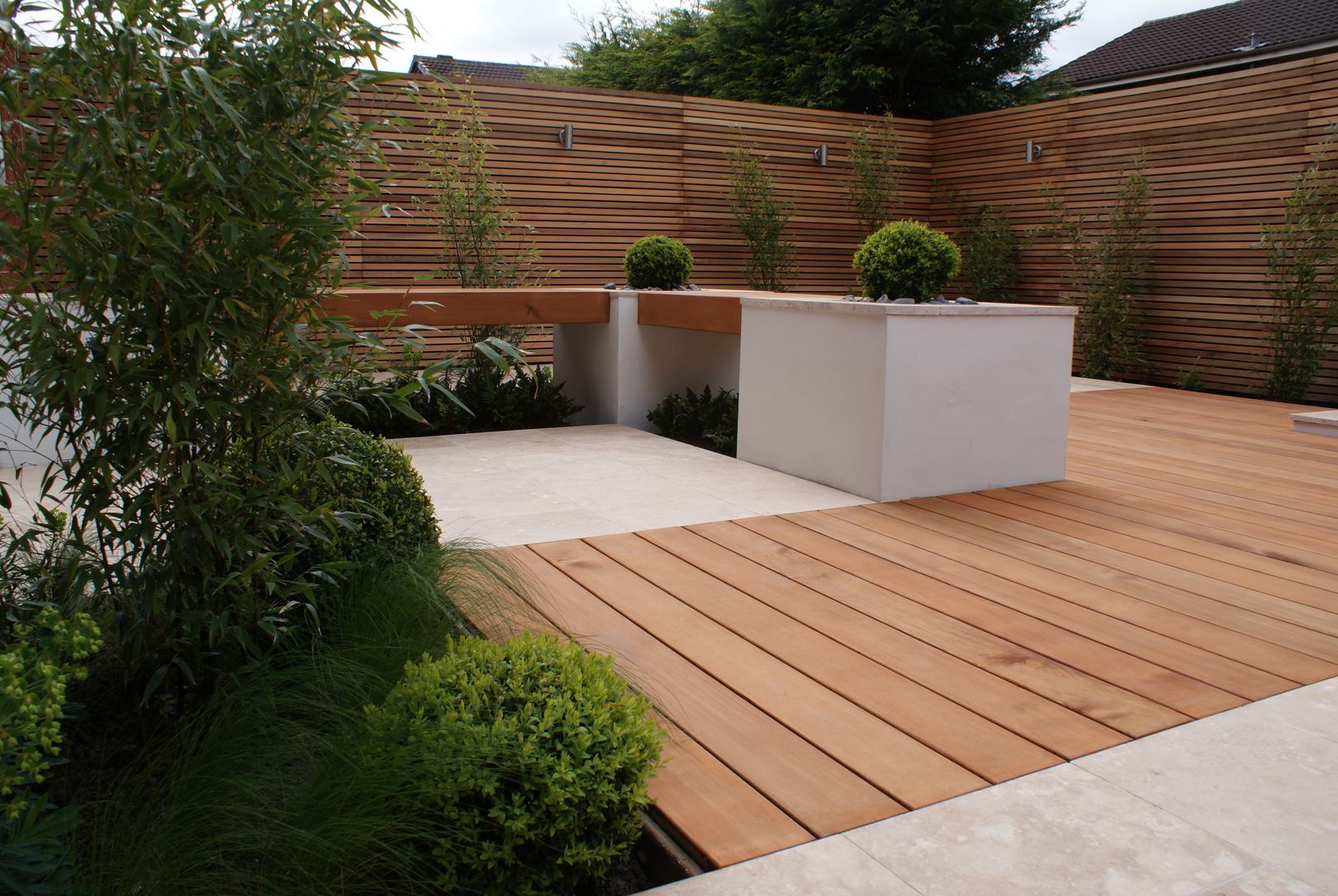 modern by Hannah Collins Garden Design, Modern