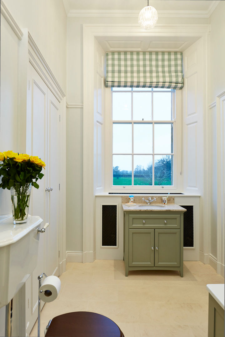 Georgian Country House, Etons of Bath Etons of Bath Classic style bathroom