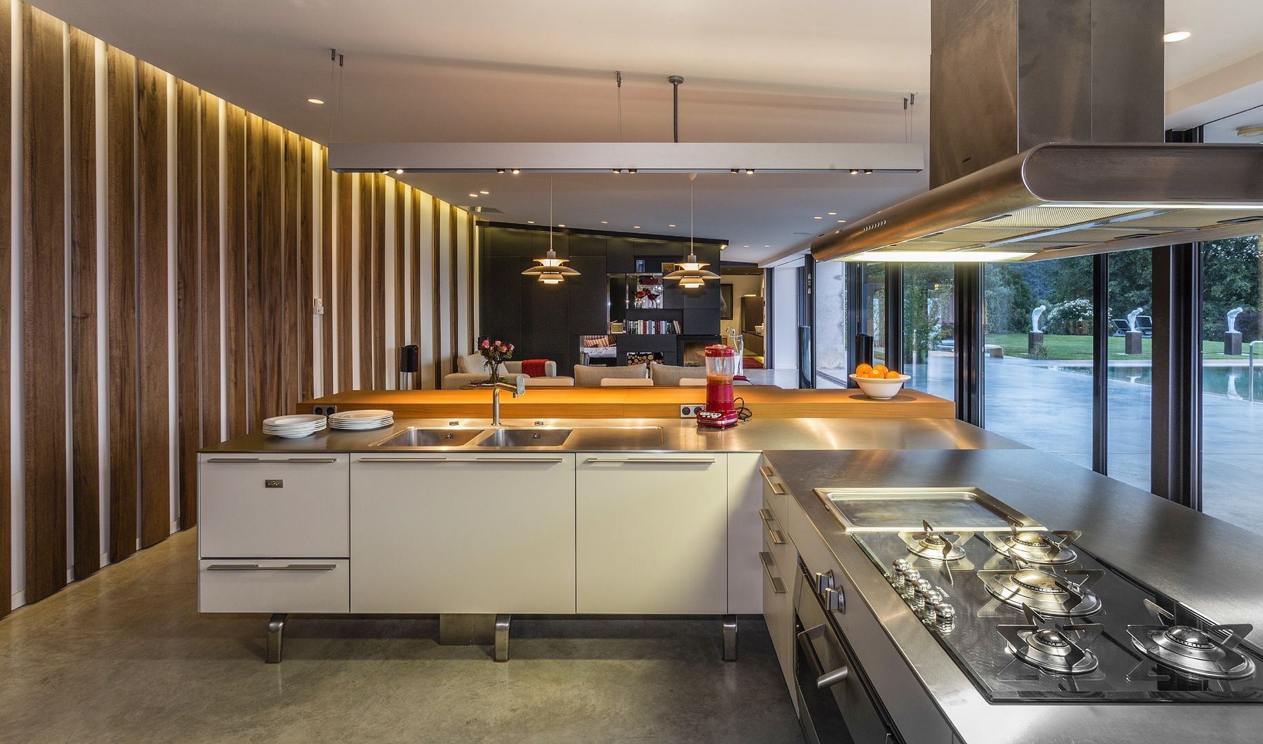 La Casa con vista Perfecta: Piscina, Terraza chill out, Casa de huéspedes y Acabados en Piedra, VelezCarrascoArquitecto VCArq VelezCarrascoArquitecto VCArq Cozinhas modernas