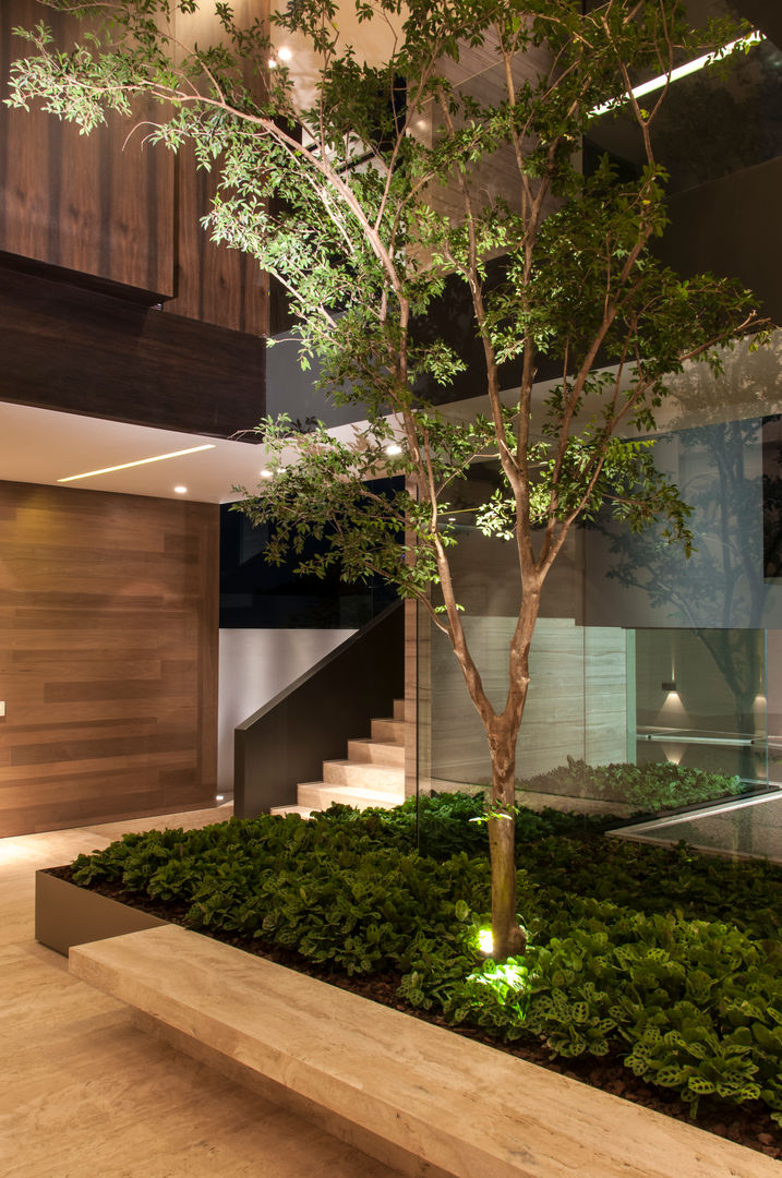 ML Residence, Gantous Arquitectos Gantous Arquitectos モダンスタイルの 玄関&廊下&階段