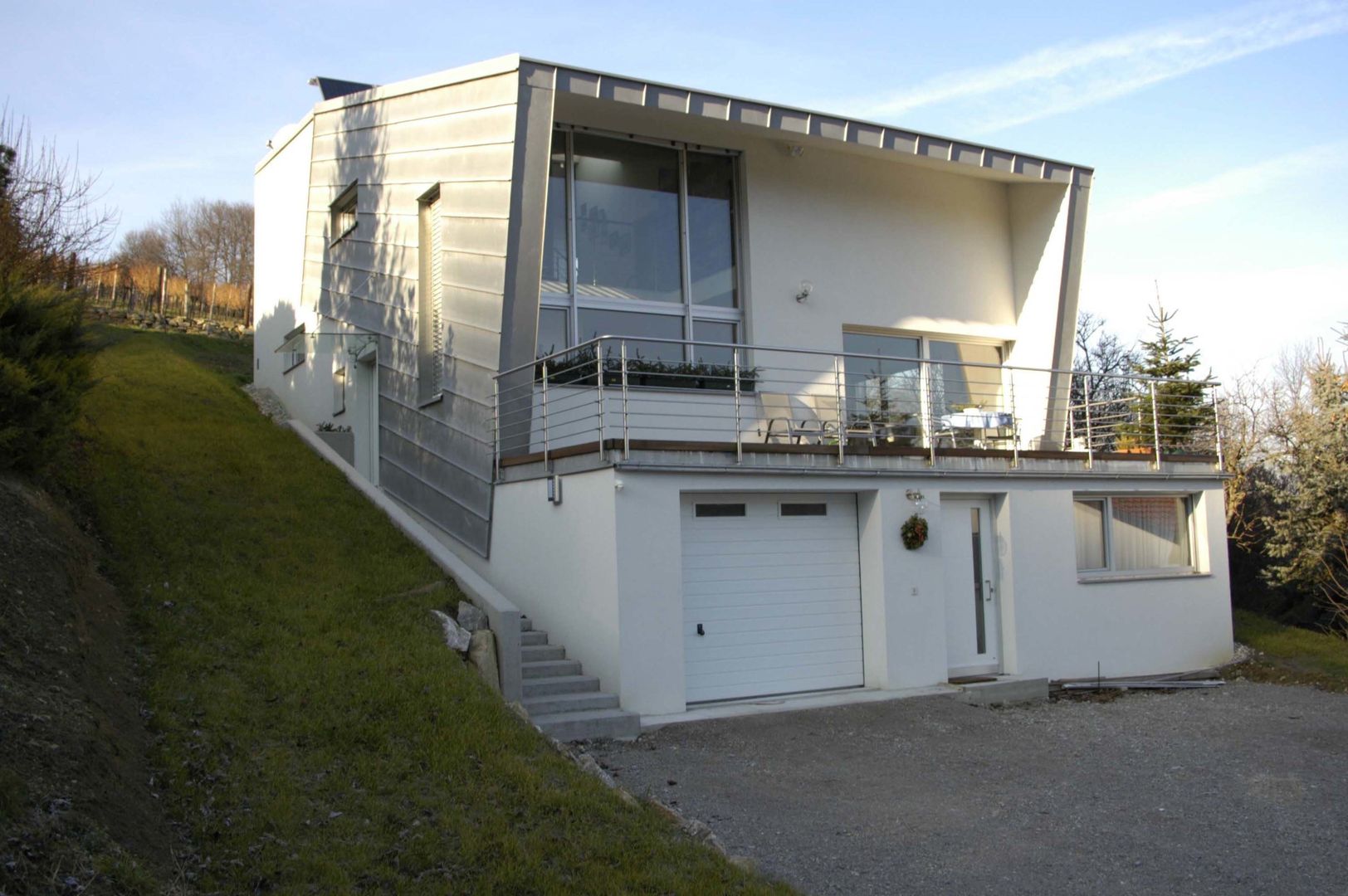 Hanghaus von Süd-Osten architope Klassische Häuser