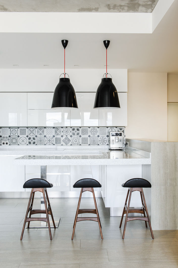 homify Minimalist kitchen