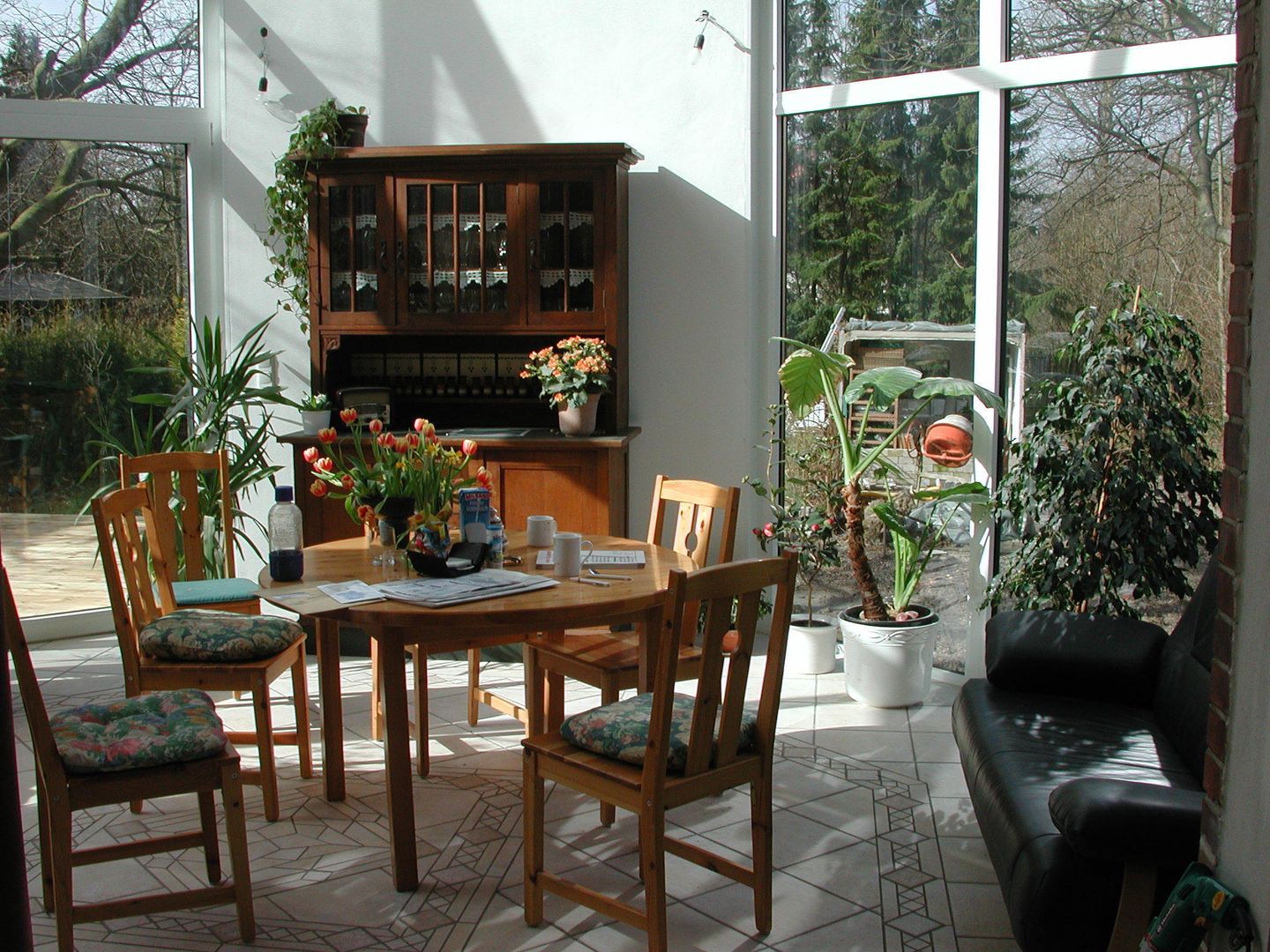 Anbau eines Wintergartens an ein Einfamiliehaus mit energetischer Gebäudesanierung, Architekt R-M Birkner Architekt R-M Birkner Jardines de invierno de estilo rural