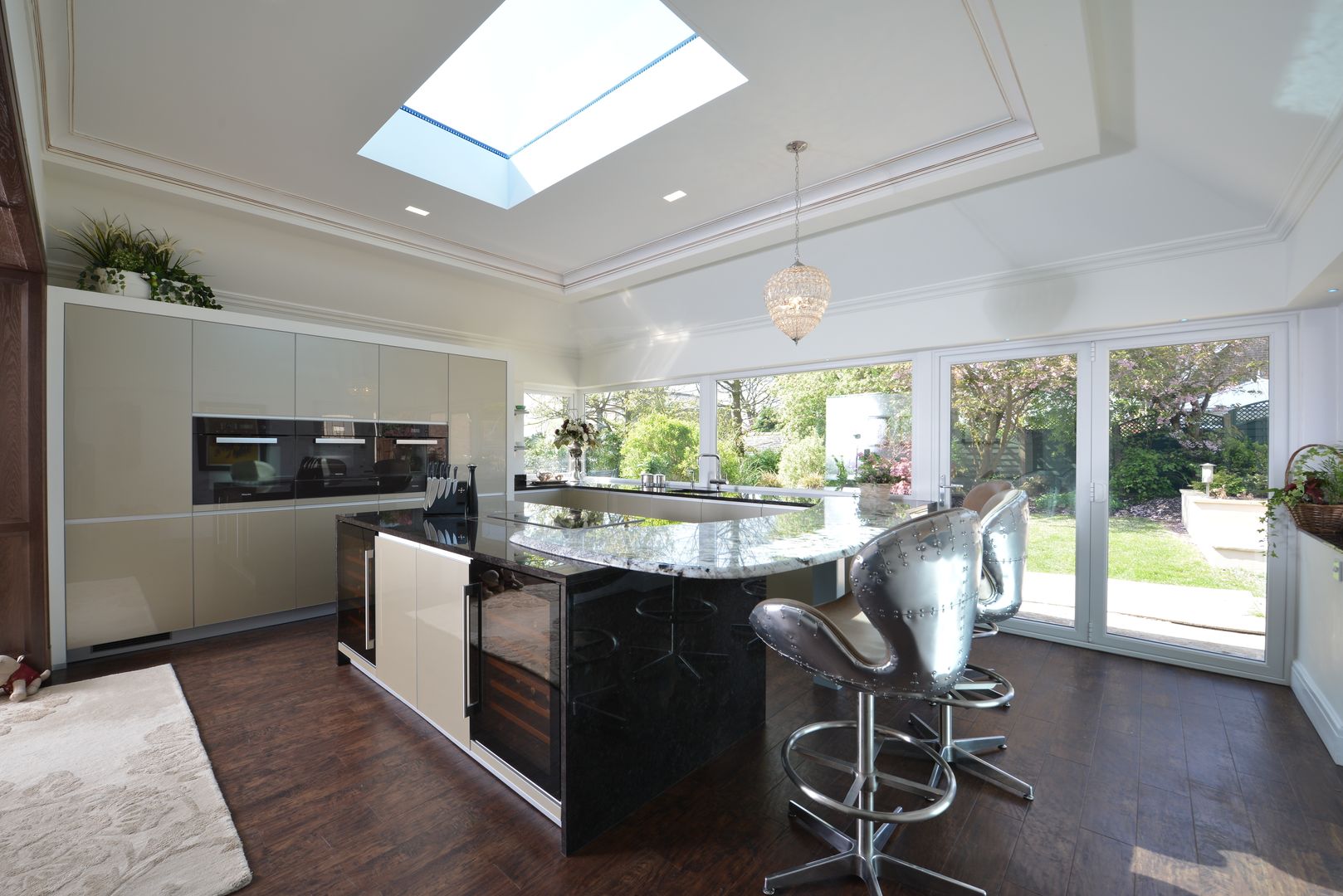 Mr & Mrs Harrison Diane Berry Kitchens Modern kitchen