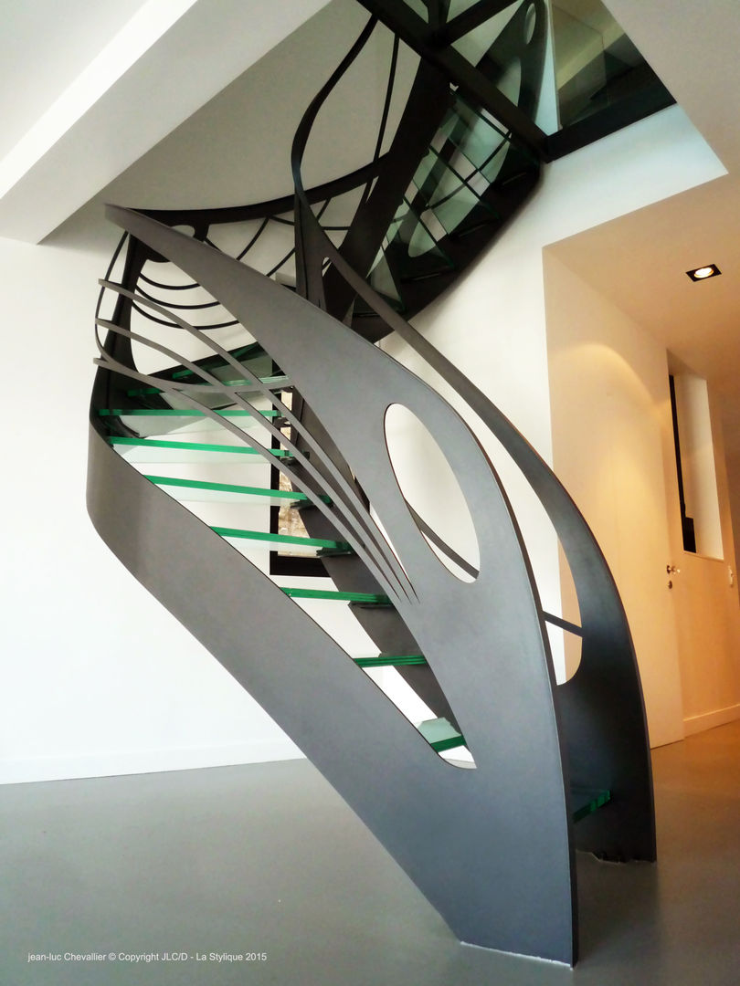 Escalier design débillardé Art Nouveau en verre homify Escalier Escaliers