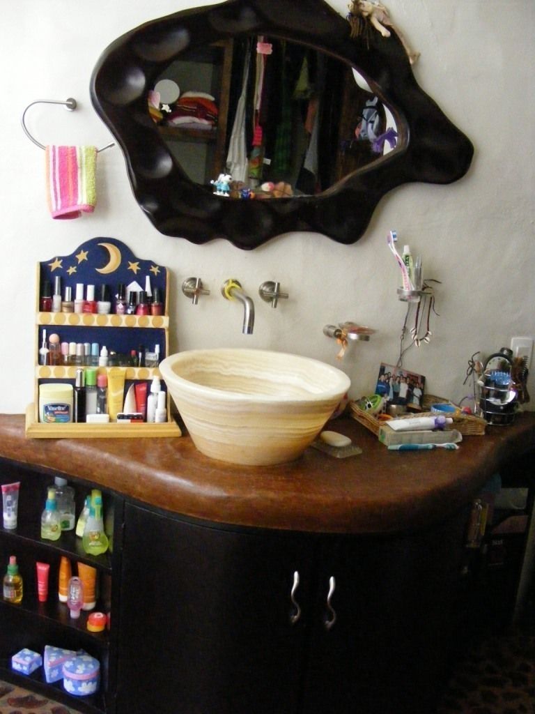 Casa Santa Fe, Cenquizqui Cenquizqui ラスティックスタイルの お風呂・バスルーム シンク