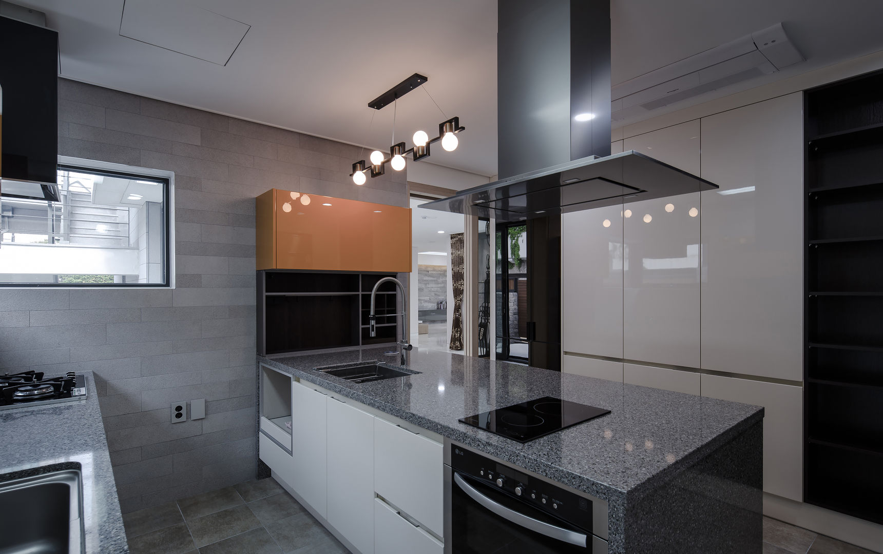 homify Modern kitchen