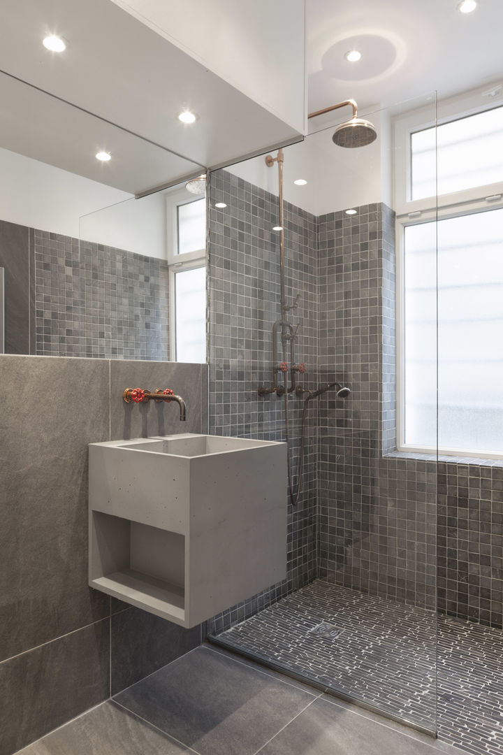 Popincourt Concrete LCDA 現代浴室設計點子、靈感&圖片 洗手台