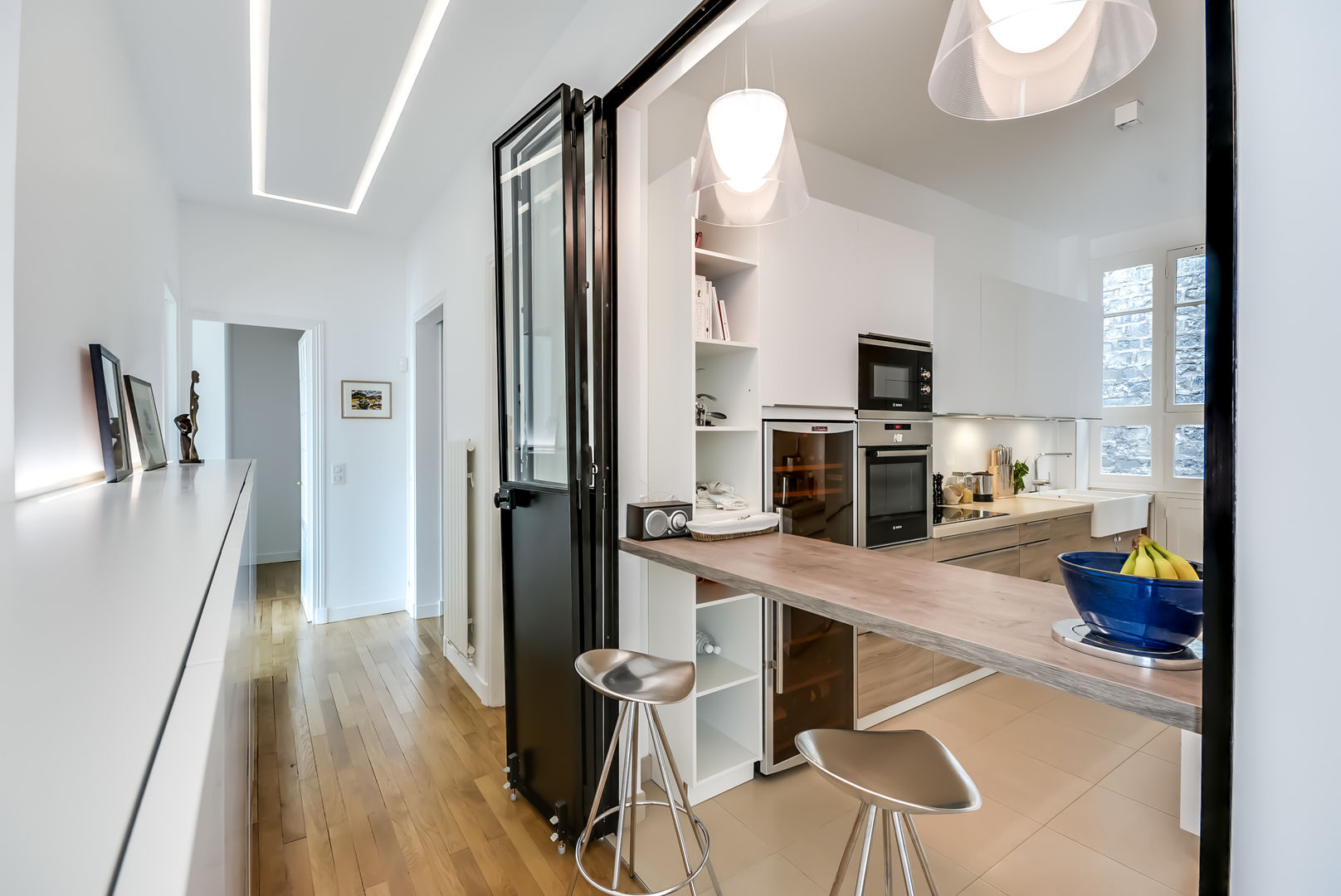 Un appartement haussmanien revisité - Paris 16e, ATELIER FB ATELIER FB Cocinas de estilo moderno