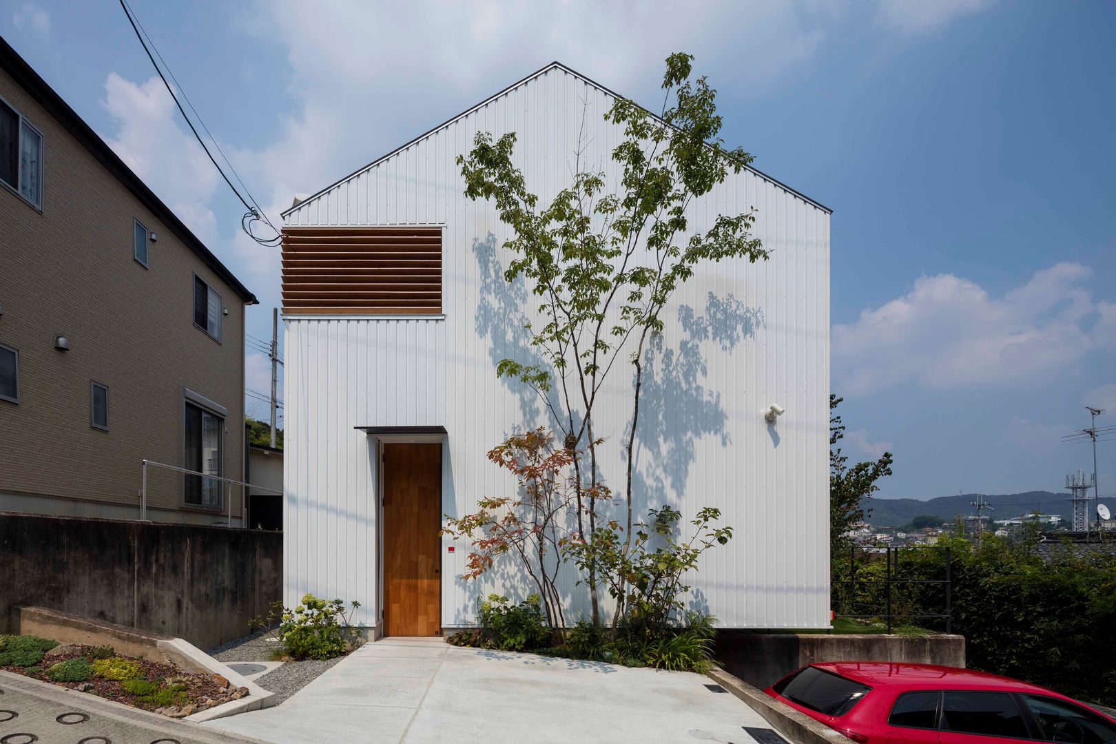 生駒の家 House in Ikoma, arbol arbol Casas modernas