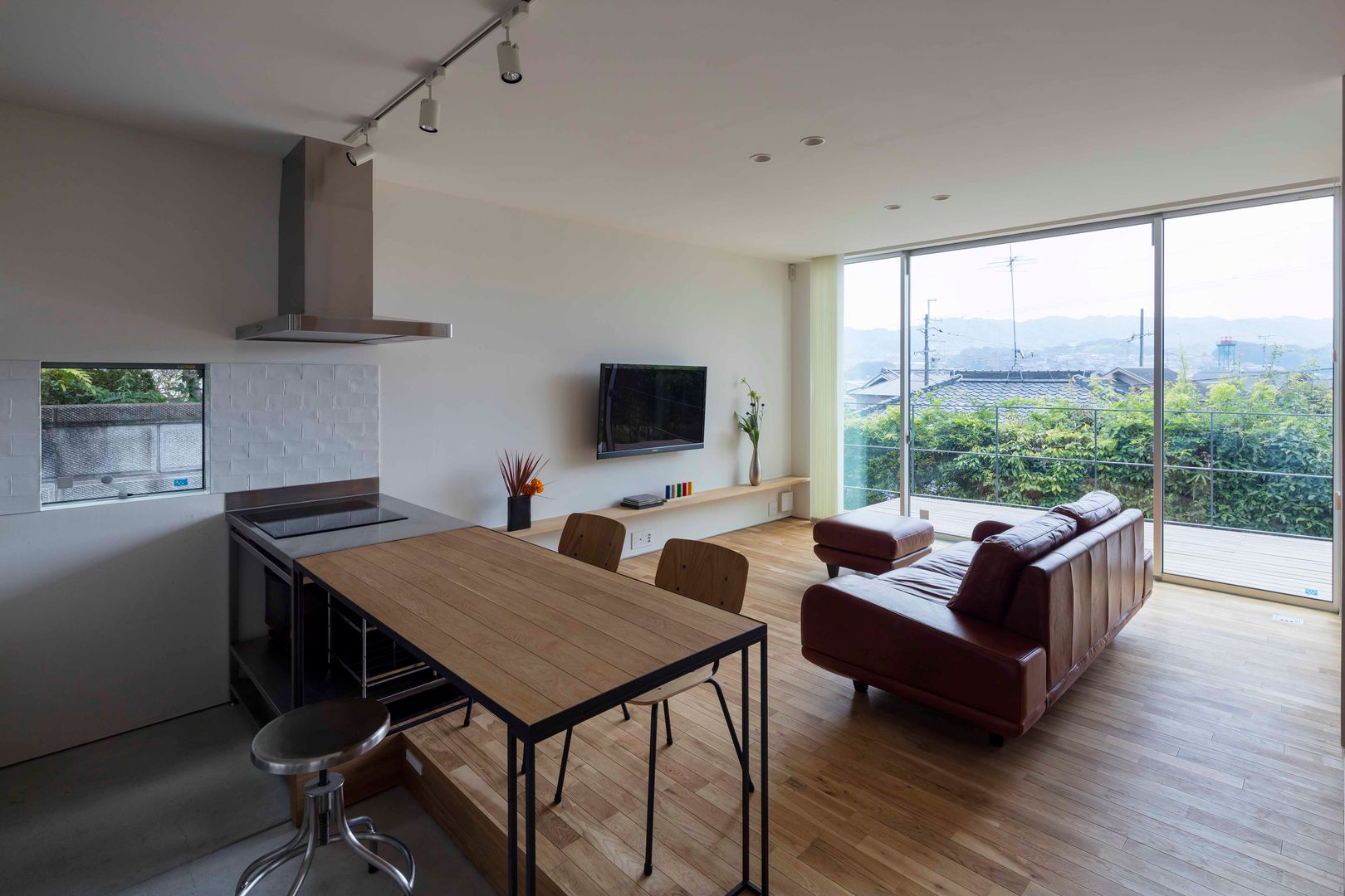 生駒の家 House in Ikoma, arbol arbol Living room