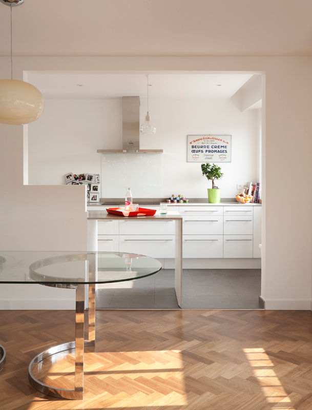 Autour d’une Bibliothèque - Paris-15e, ATELIER FB ATELIER FB Moderne eetkamers