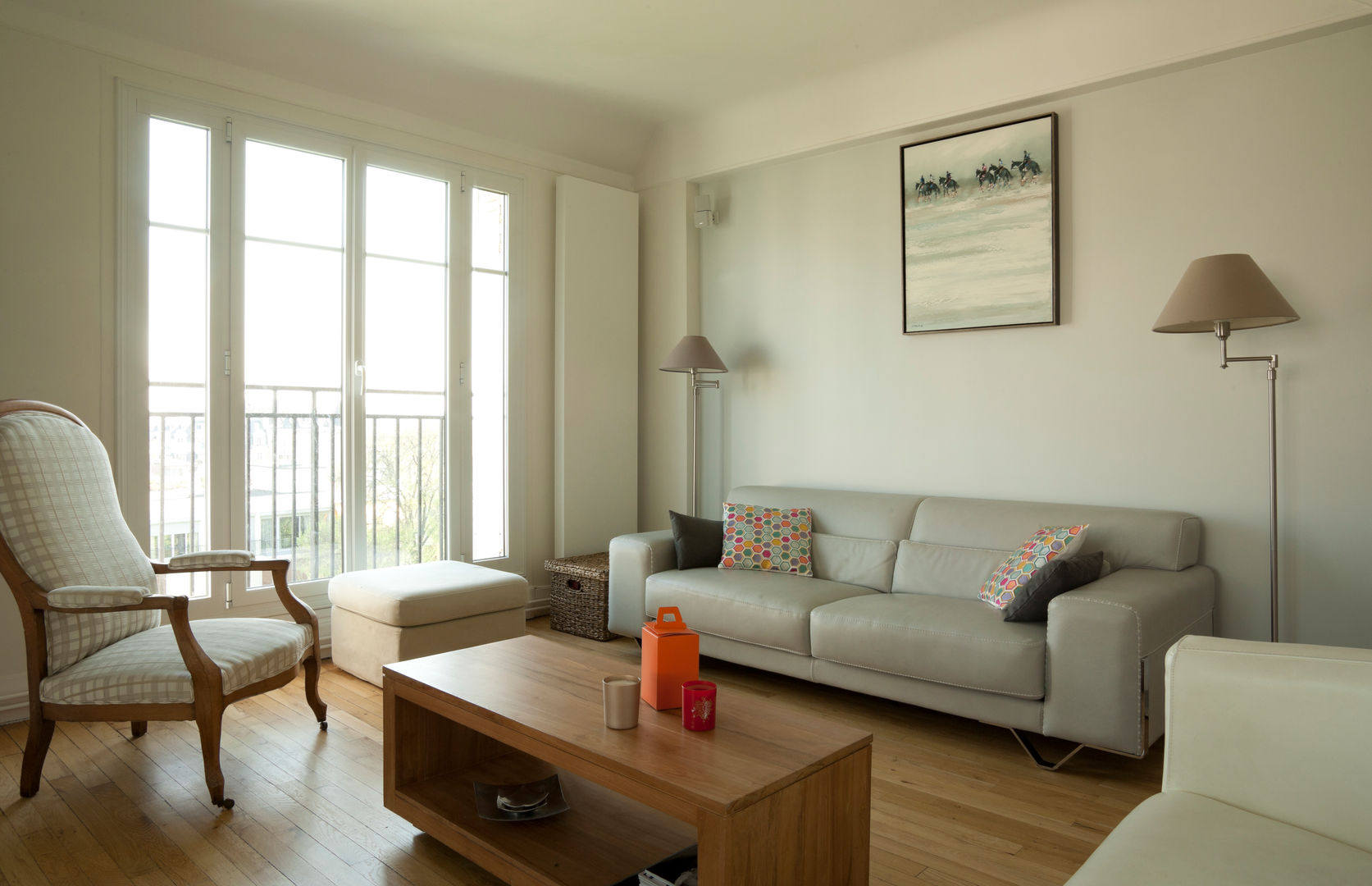Un Duplex revisité -Neuilly, ATELIER FB ATELIER FB Modern Oturma Odası