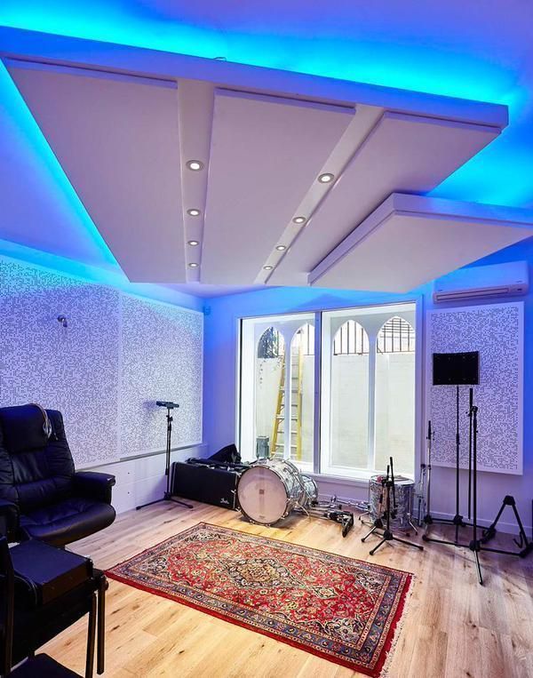 Acondicionamiento acústico de un estudio de grabación, SPIGOGROUP SPIGOGROUP Studio minimalista