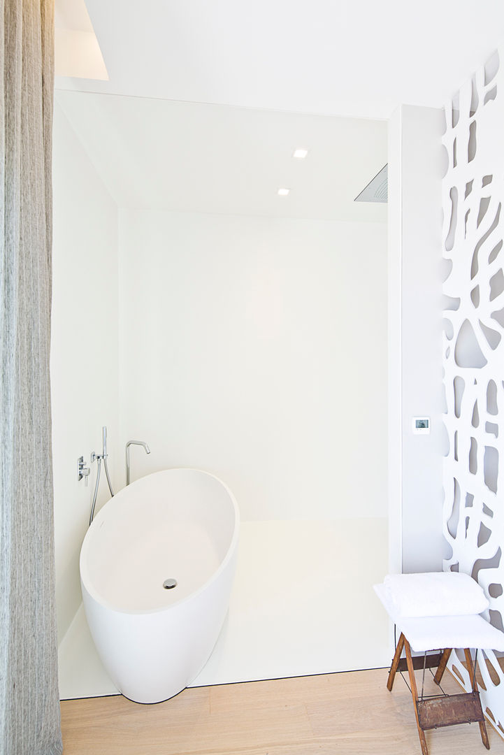 Appartement carte blanche, Anne-Maud & Natacha Anne-Maud & Natacha Modern bathroom