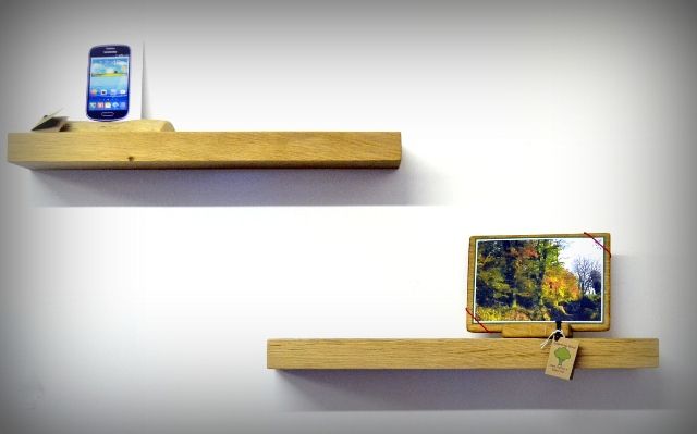 Chunky Oak Floating Shelves Something Wood Livings de estilo rústico Estanterías