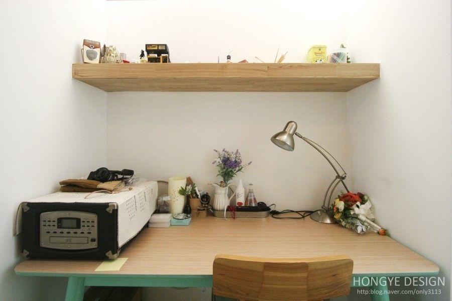 반려묘와 함께하는 신혼부부의 집, 홍예디자인 홍예디자인 Study/office