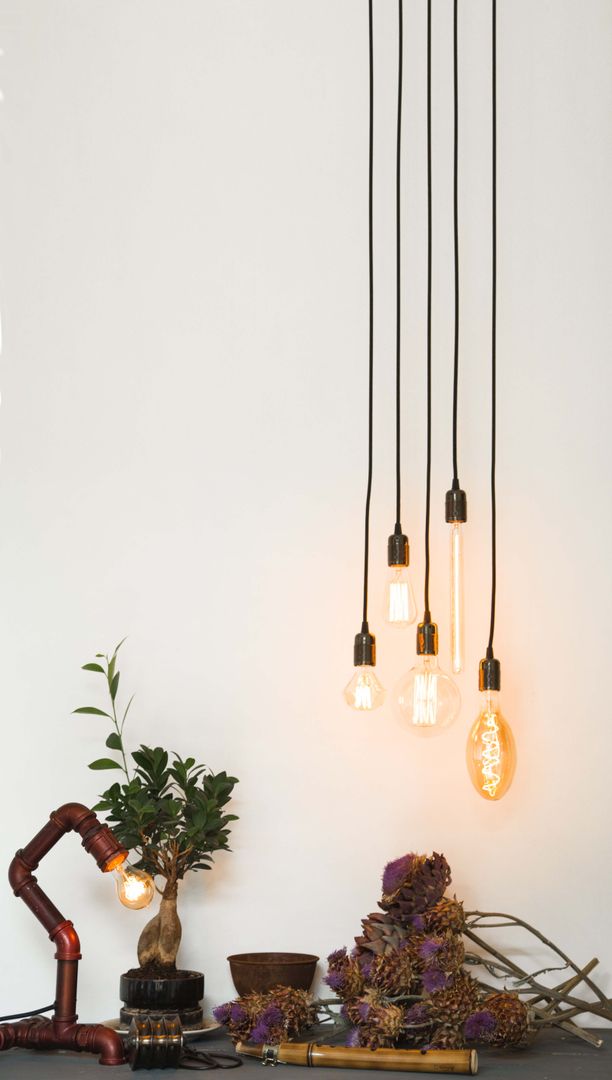 Vintage Industrial Filaments Light Bulbs - Console Table William and Watson Endüstriyel Koridor, Hol & Merdivenler Işıklandırma