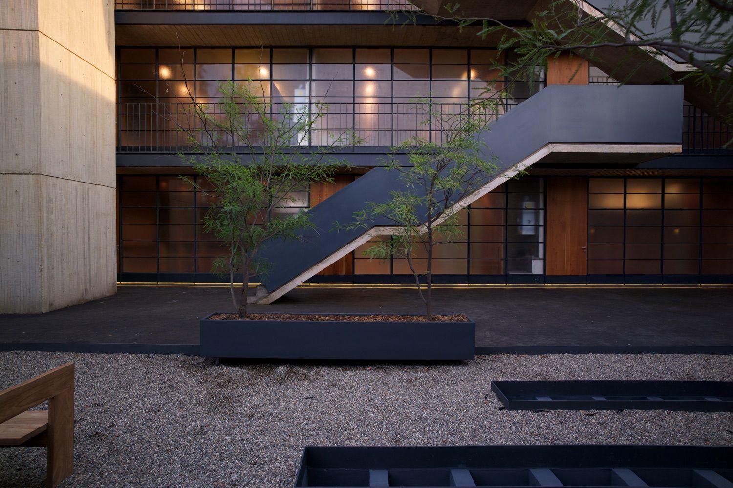 EGL 1916, Alvaro Moragrega / arquitecto Alvaro Moragrega / arquitecto industrial style corridor, hallway & stairs