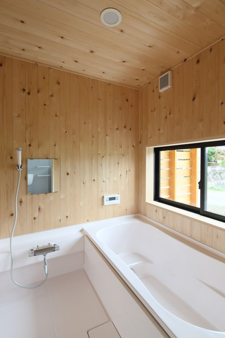 YKITハウス, 芦田成人建築設計事務所 芦田成人建築設計事務所 Eclectic style bathrooms