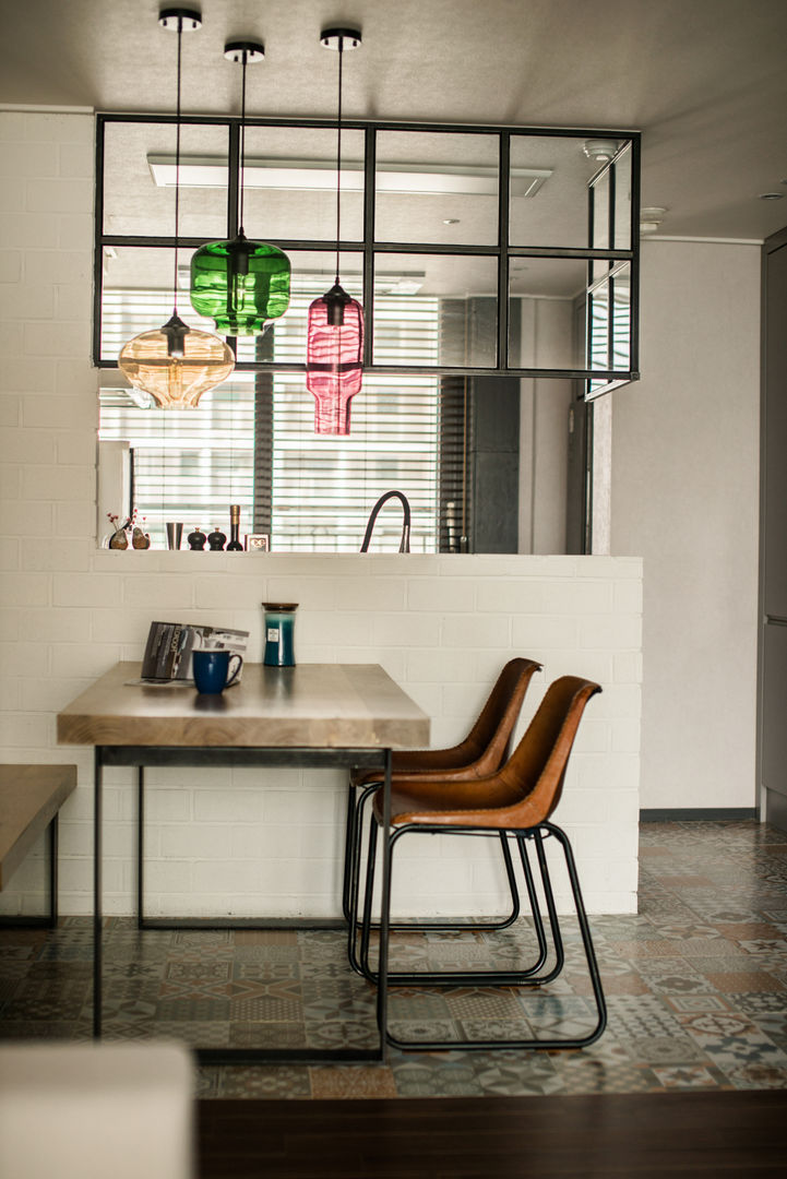 homify Salas de jantar modernas