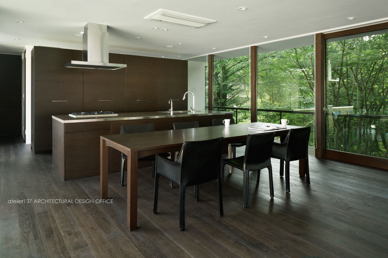 035カルイザワハウス, atelier137 ARCHITECTURAL DESIGN OFFICE atelier137 ARCHITECTURAL DESIGN OFFICE Modern dining room Wood Wood effect