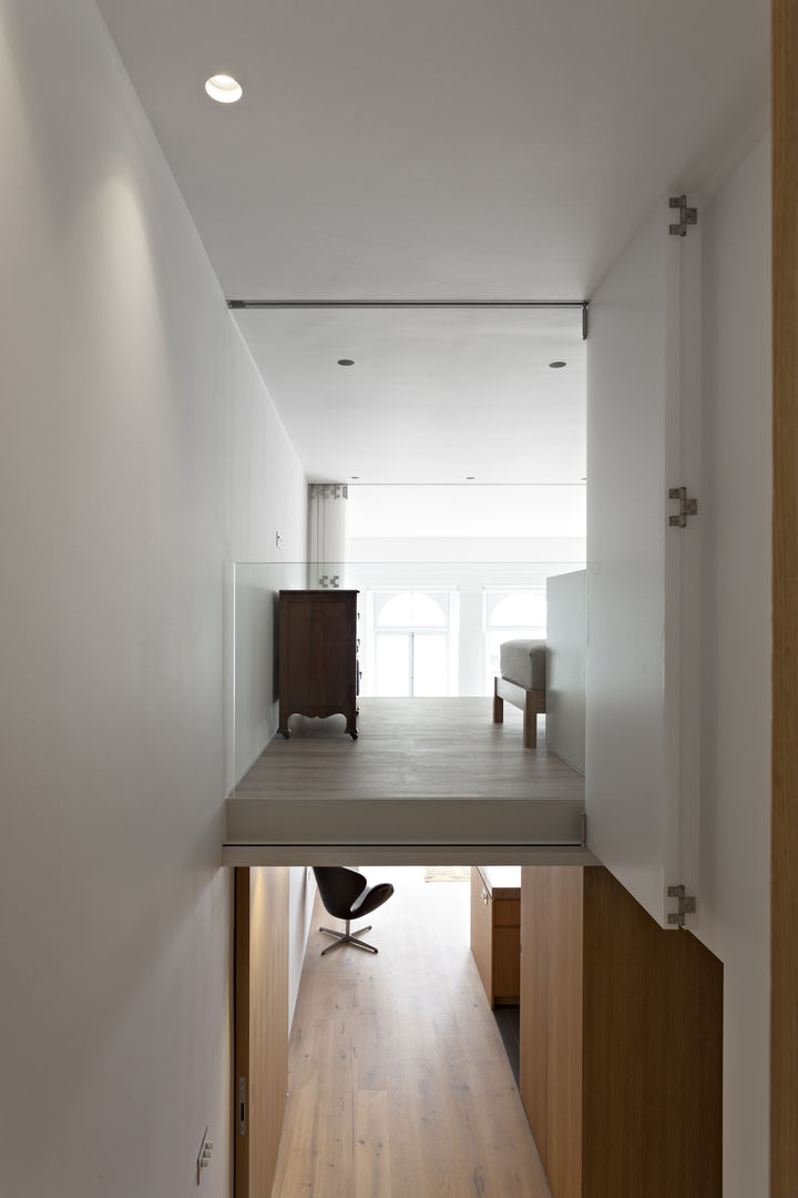 De Vere Gardens, Viewport Studio Viewport Studio Modern corridor, hallway & stairs