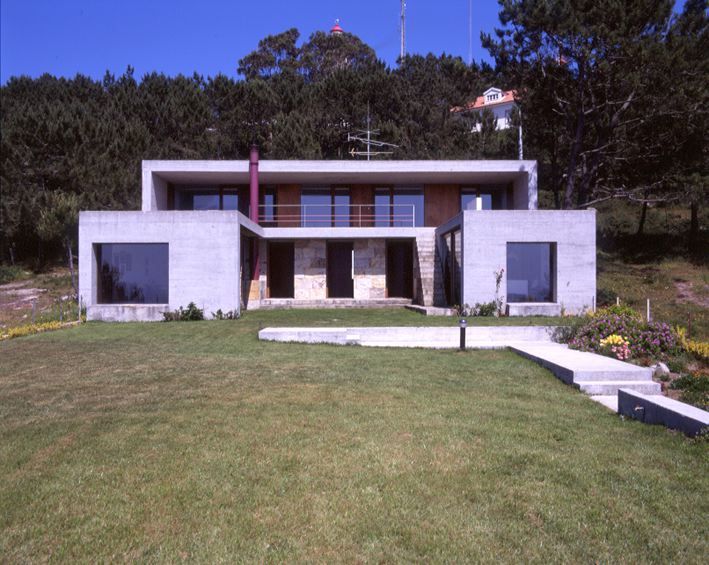Casa Eng. Raimundo Delgado, C. PRATA ARQUITETOS C. PRATA ARQUITETOS 現代房屋設計點子、靈感 & 圖片