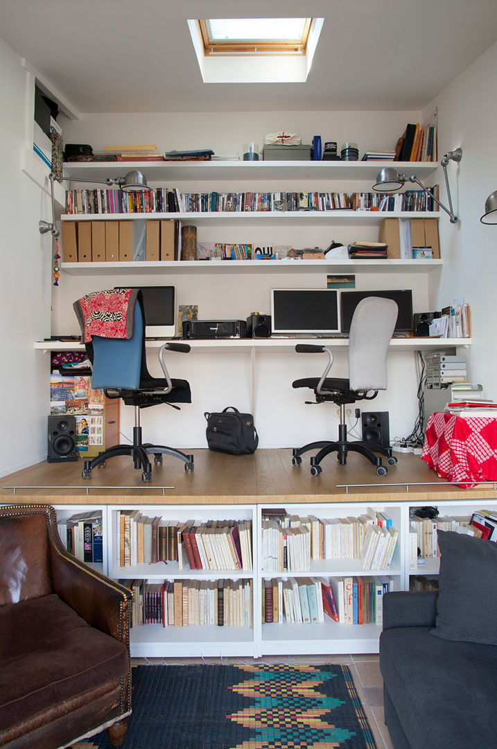 2 Appartements Réunis -Paris-10e, ATELIER FB ATELIER FB モダンデザインの 書斎