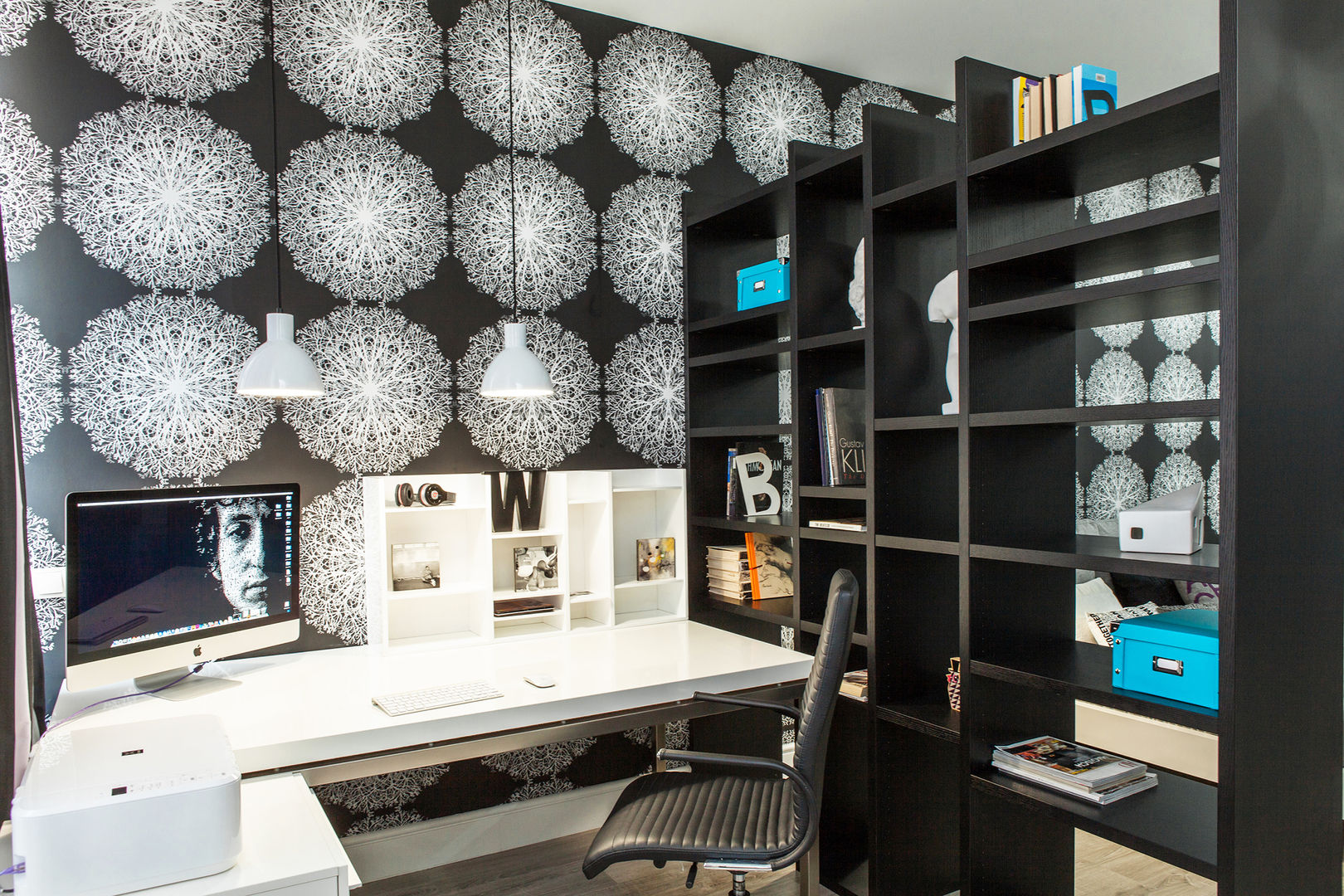 Яркая Скандинавия, Nika Loiko Design Nika Loiko Design Scandinavian style study/office Desks