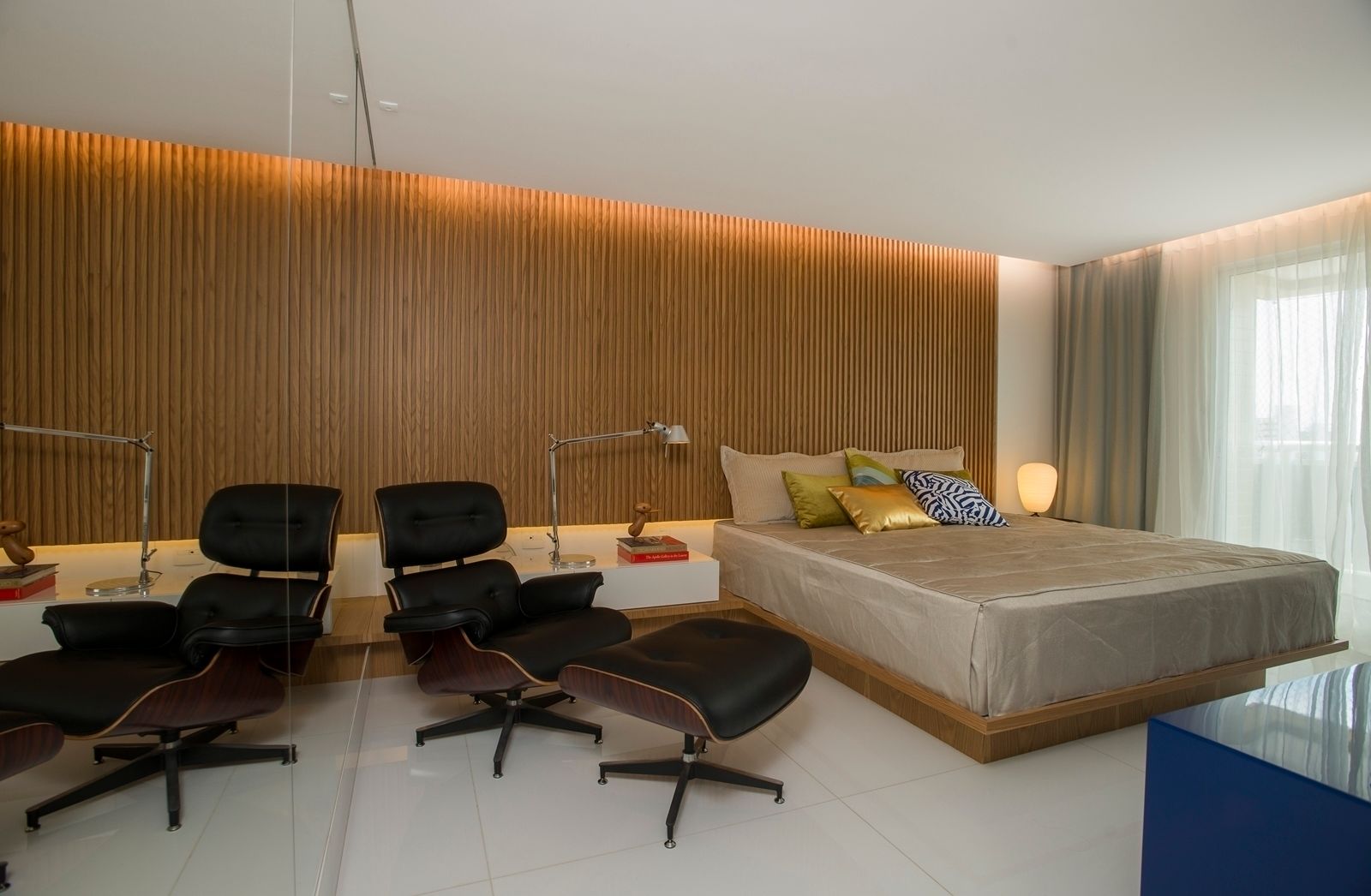 homify Modern style bedroom