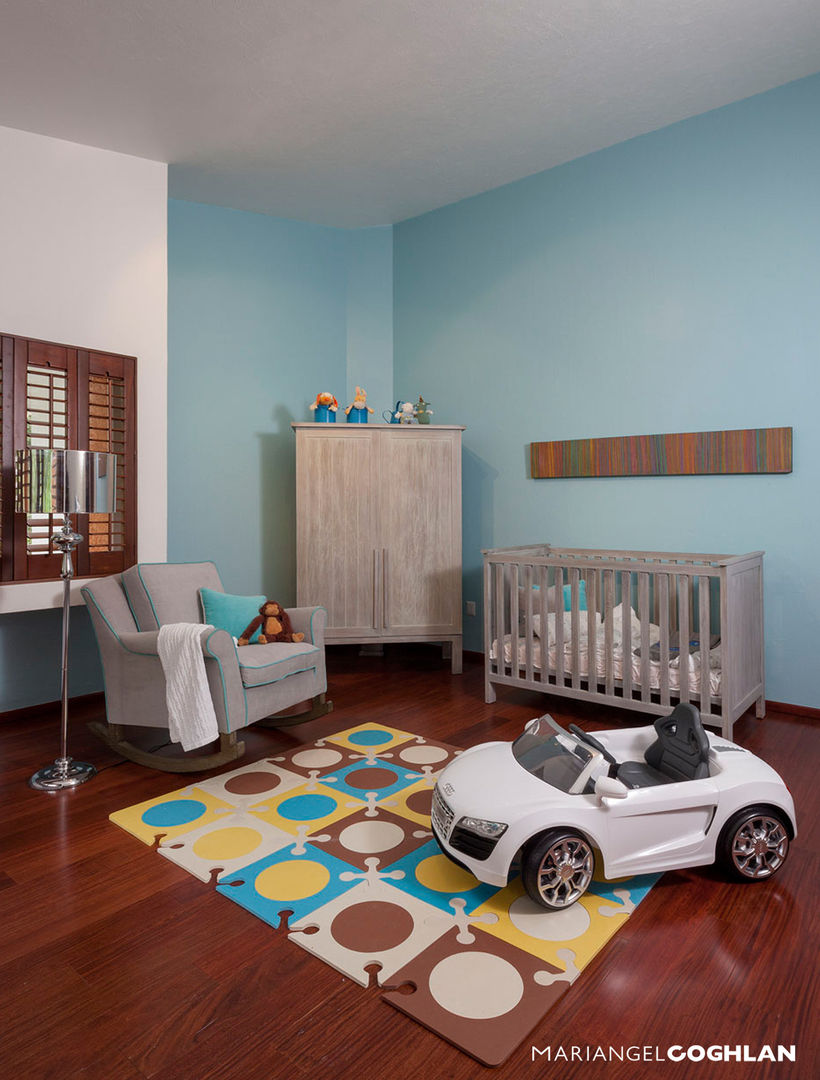 Valle Escondido, MARIANGEL COGHLAN MARIANGEL COGHLAN Modern nursery/kids room