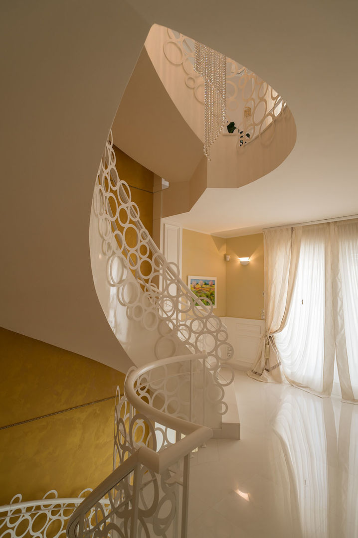 Casa unifamiliare, Studio di Urbanistica ed Architettura Studio di Urbanistica ed Architettura Stairs Stairs