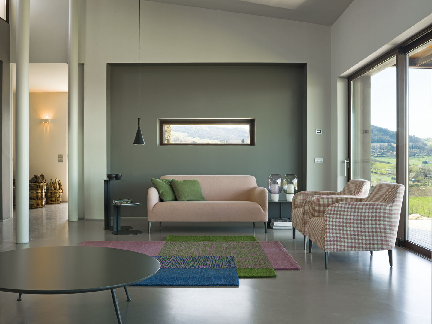 Divanitas design Lievore Altherr Molina, VERZELLONI VERZELLONI Modern living room Sofas & armchairs