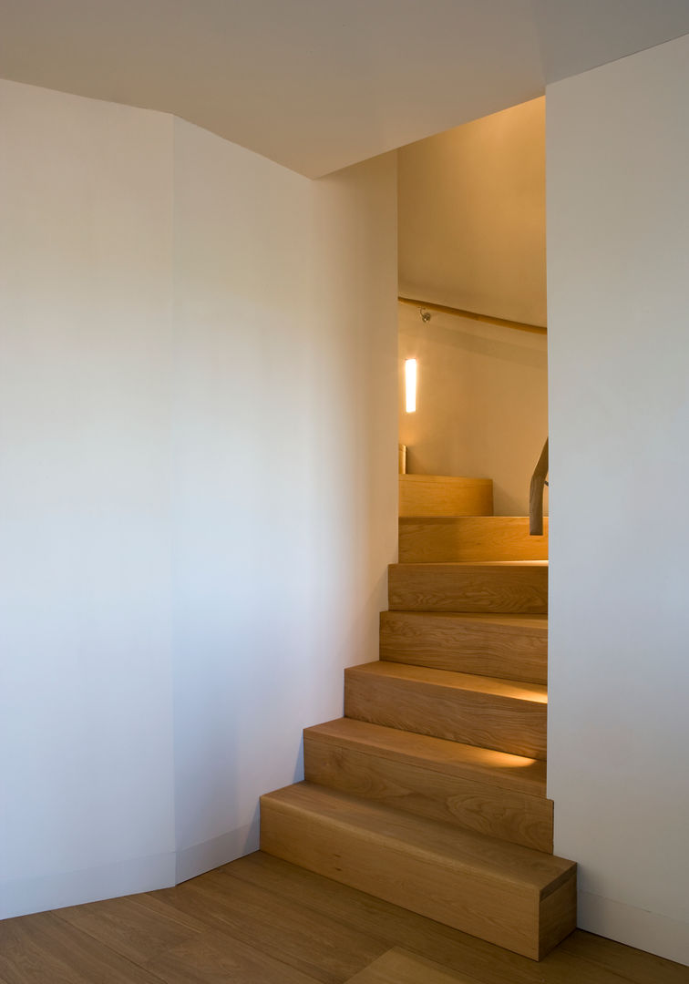 Chantry Farm, Hudson Architects Hudson Architects Modern Corridor, Hallway and Staircase