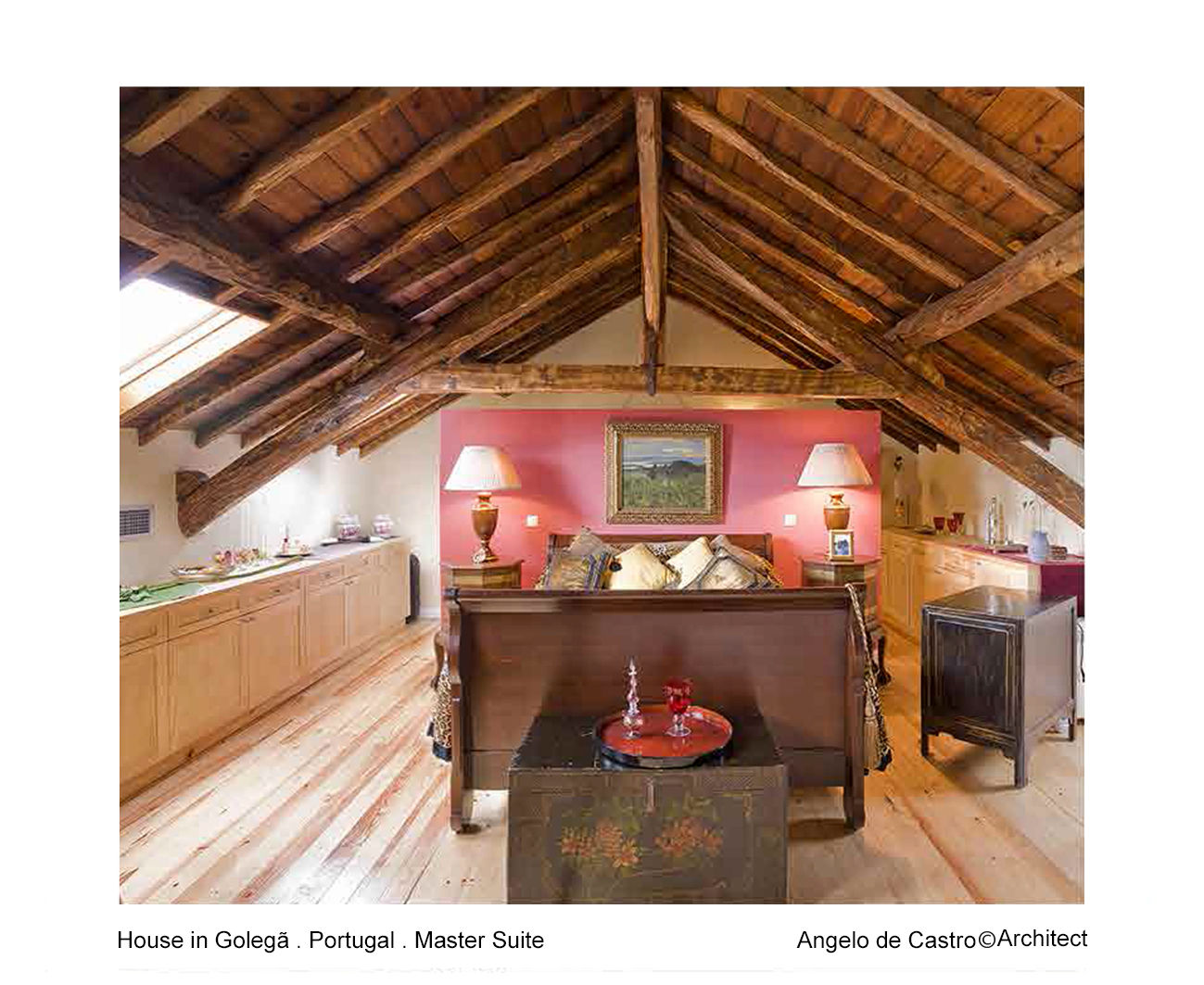 Casa na Golegã em Portugal, ADeCArquitetura ADeCArquitetura ラスティックスタイルの 寝室