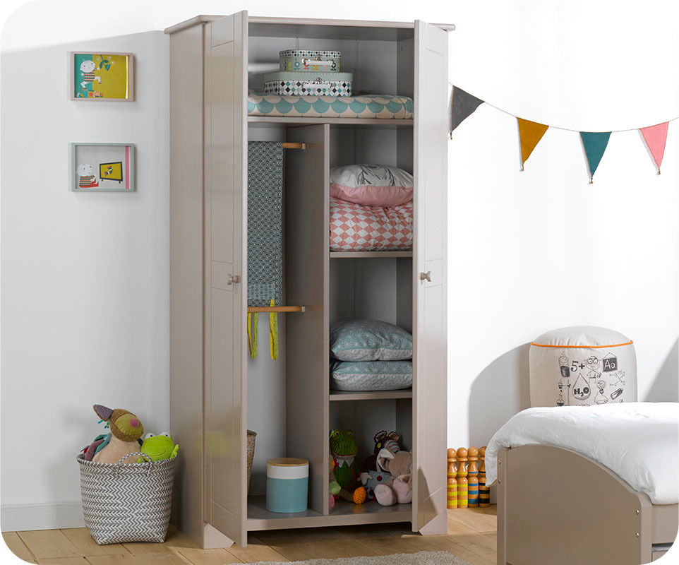 Chambre enfant Nature bois massif , Ma Chambre d'enfant.com Ma Chambre d'enfant.com Cuartos infantiles de estilo ecléctico Almacenamiento