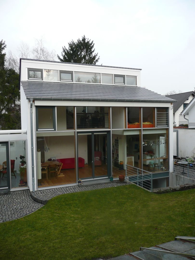 Haus S, waldorfplan architekten waldorfplan architekten Modern home