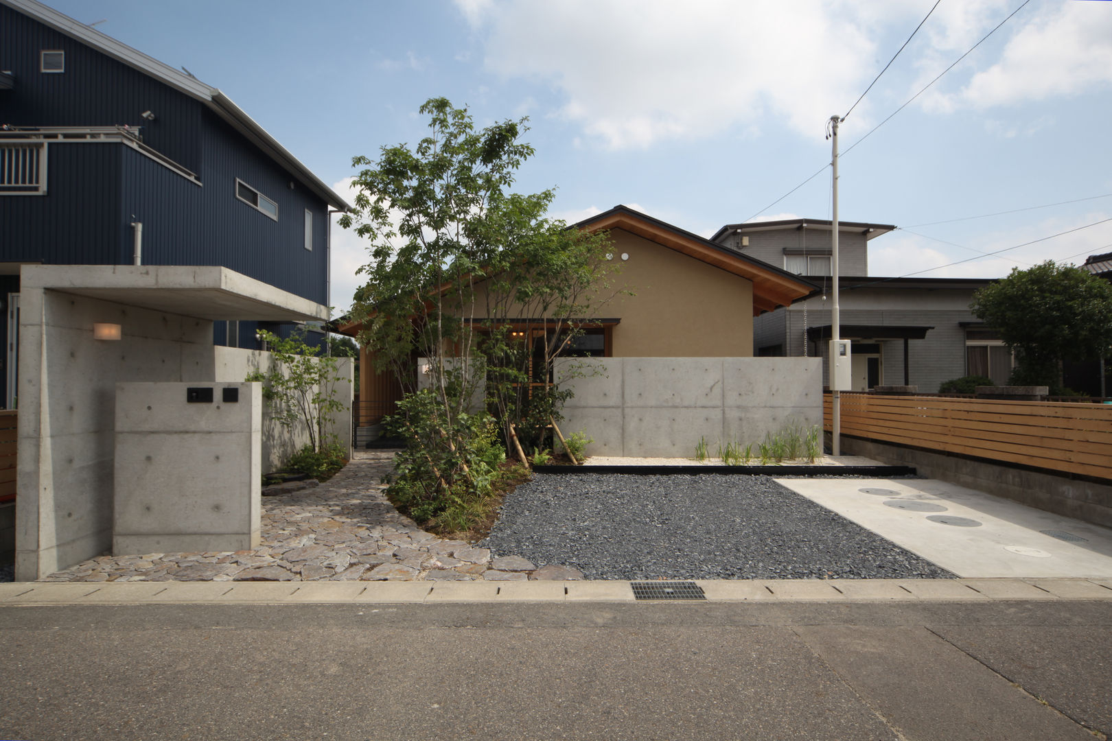 モダンな和の平屋, 青木昌則建築研究所 青木昌則建築研究所 Casas de estilo asiático