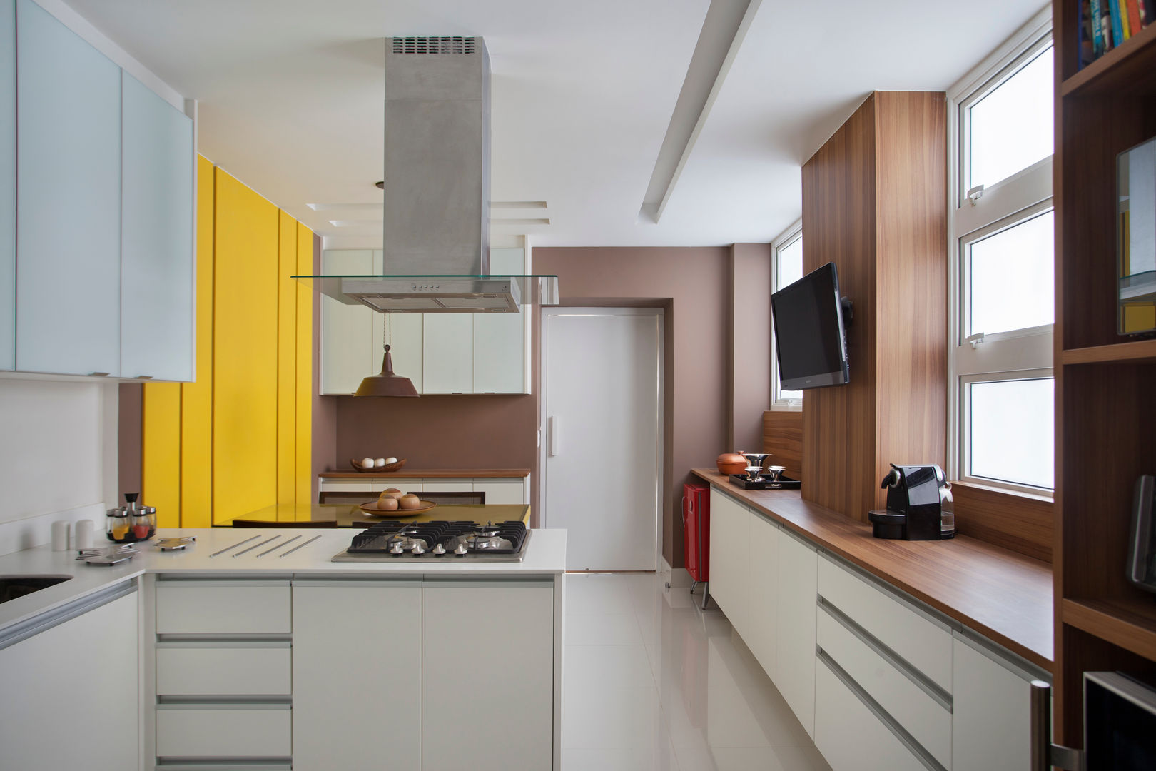 Apartamento com história no Flamengo, Da.Hora Arquitetura Da.Hora Arquitetura Cocinas modernas