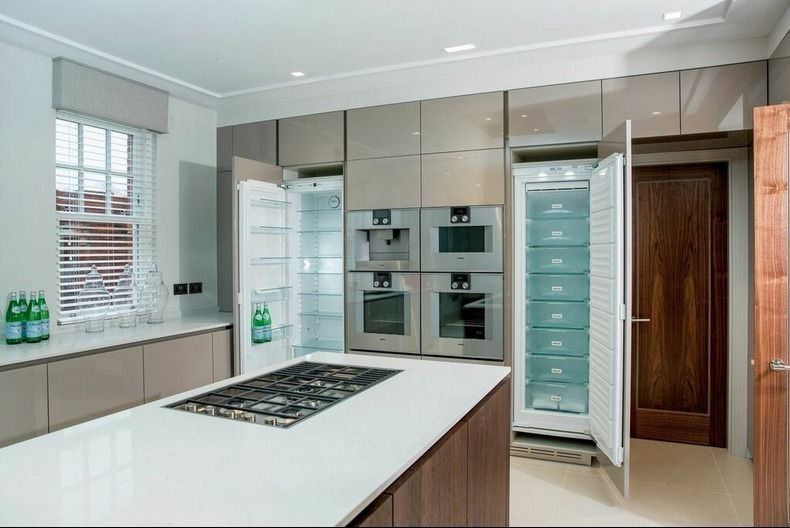 The Cloisters, Stanmore, Cococucine Cococucine Dapur Modern