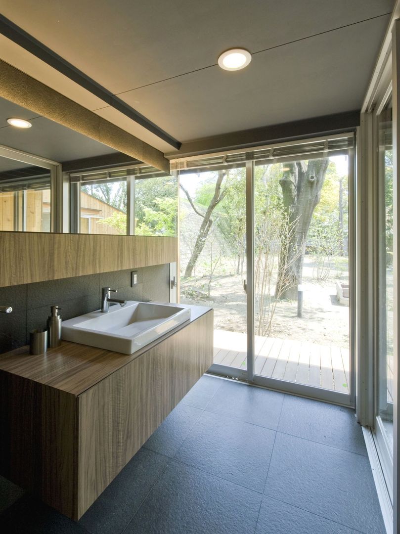 木立の家, IBC DESIGN IBC DESIGN Modern bathroom