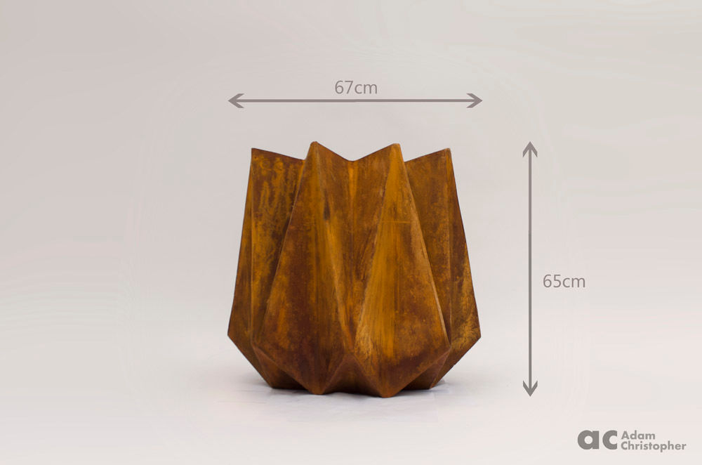 Kronen Tall in Corten Steel effect Adam Christopher Design Jardins escandinavos Potes vasos