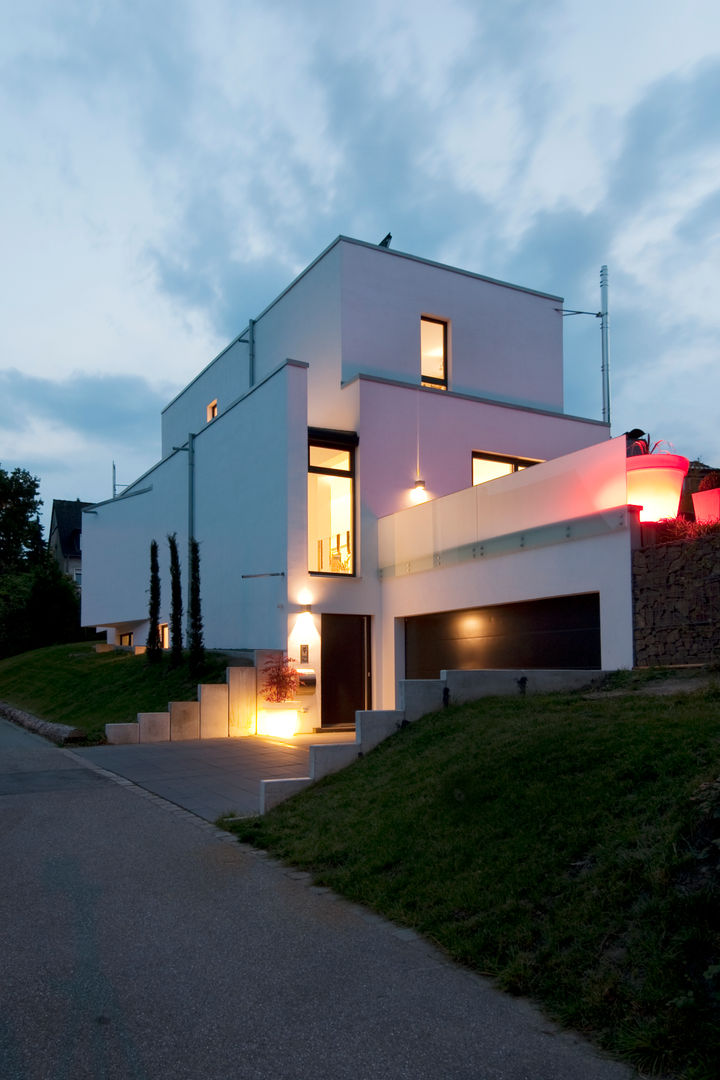 homify Modern houses