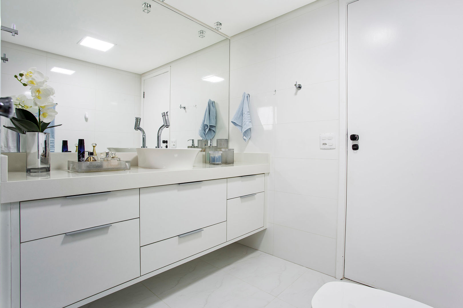 Apartamento Chácara Klabin (SP), Amanda Pinheiro Design de interiores Amanda Pinheiro Design de interiores Modern Banyo