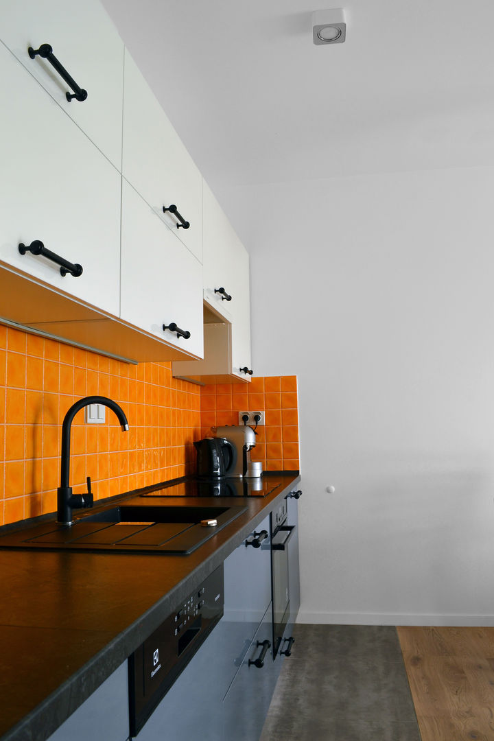 Orange tiles homify Dapur Modern