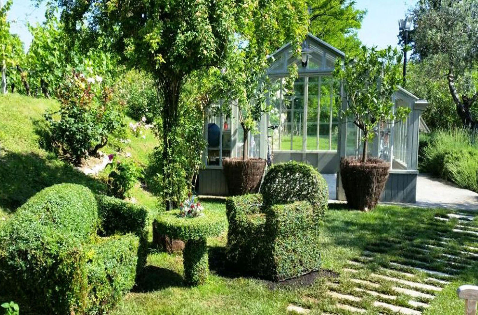 L'utilizzo dell'Arte Topiaria: Grande tradizione del giardino all'Italiana, Fiorenzobellina-lab Fiorenzobellina-lab Eclectic style garden