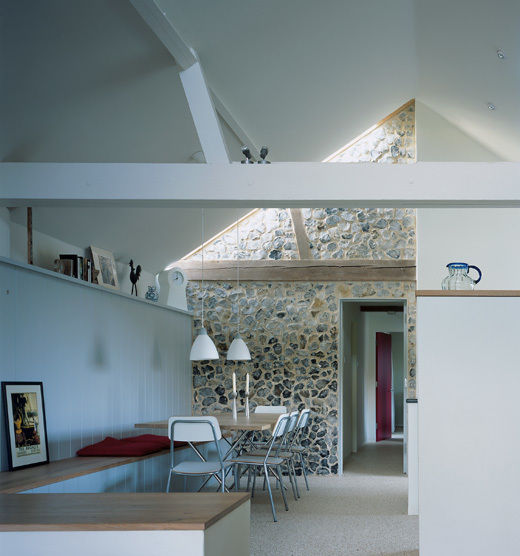 Quaker Barns, Hudson Architects Hudson Architects Classic style dining room